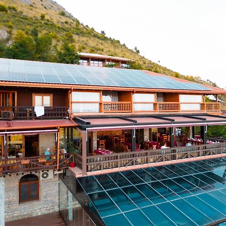 Hotel Shpija E Gjyshit Canaj Exterior foto